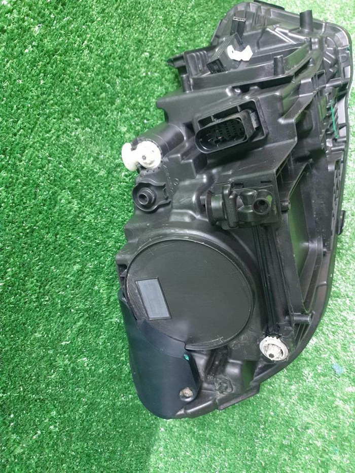 Фара левая Mercedes A W177 (2018-2022) LED