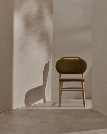 Helda Стул из зеленой синели и массива дуба La Forma Испания 