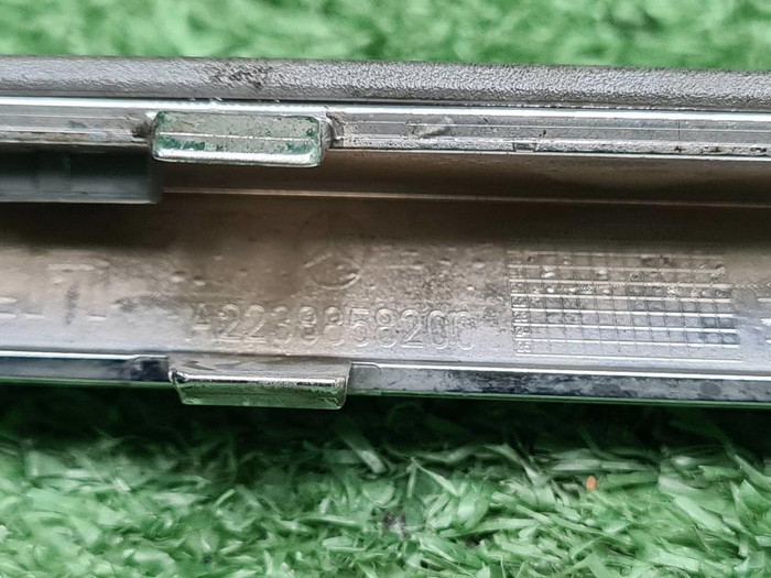 Молдинг заднего бампера Mercedes S W223 (20-нв)