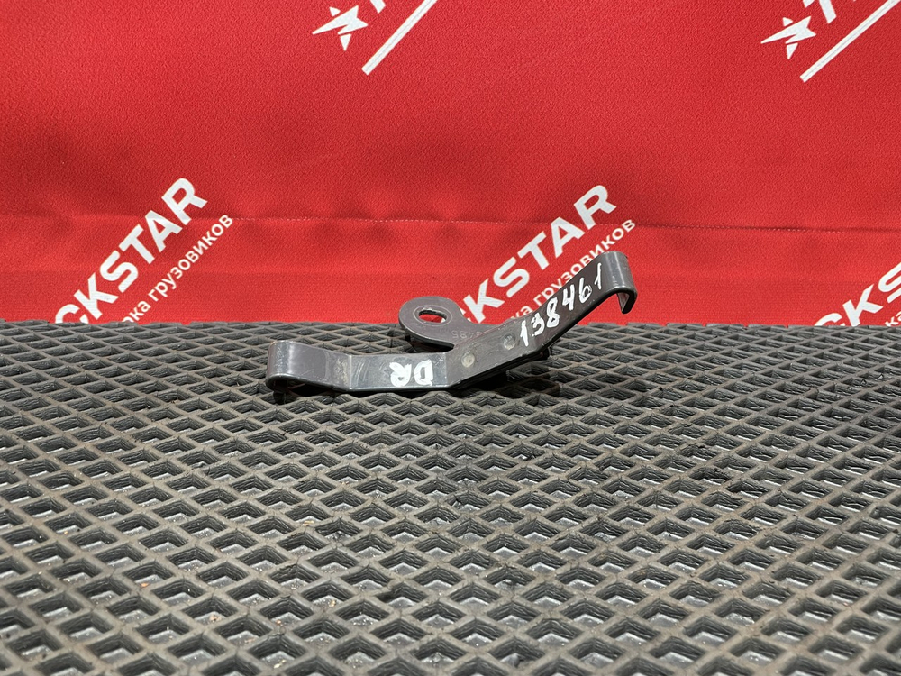 Кронштейн патрубка воздушного фильтра