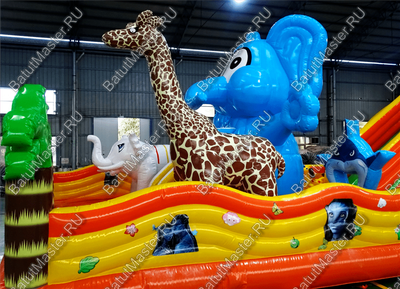 Коммерческий надувной батут "Слоны и жираф" 18*9*8,5 м