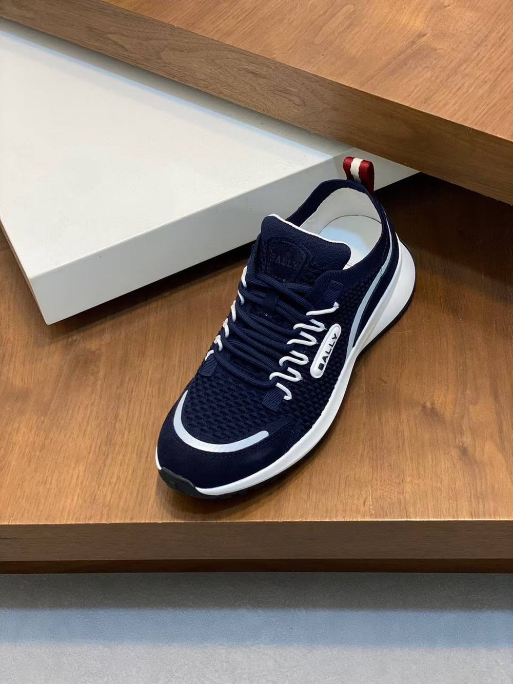 Кроссовки Bally