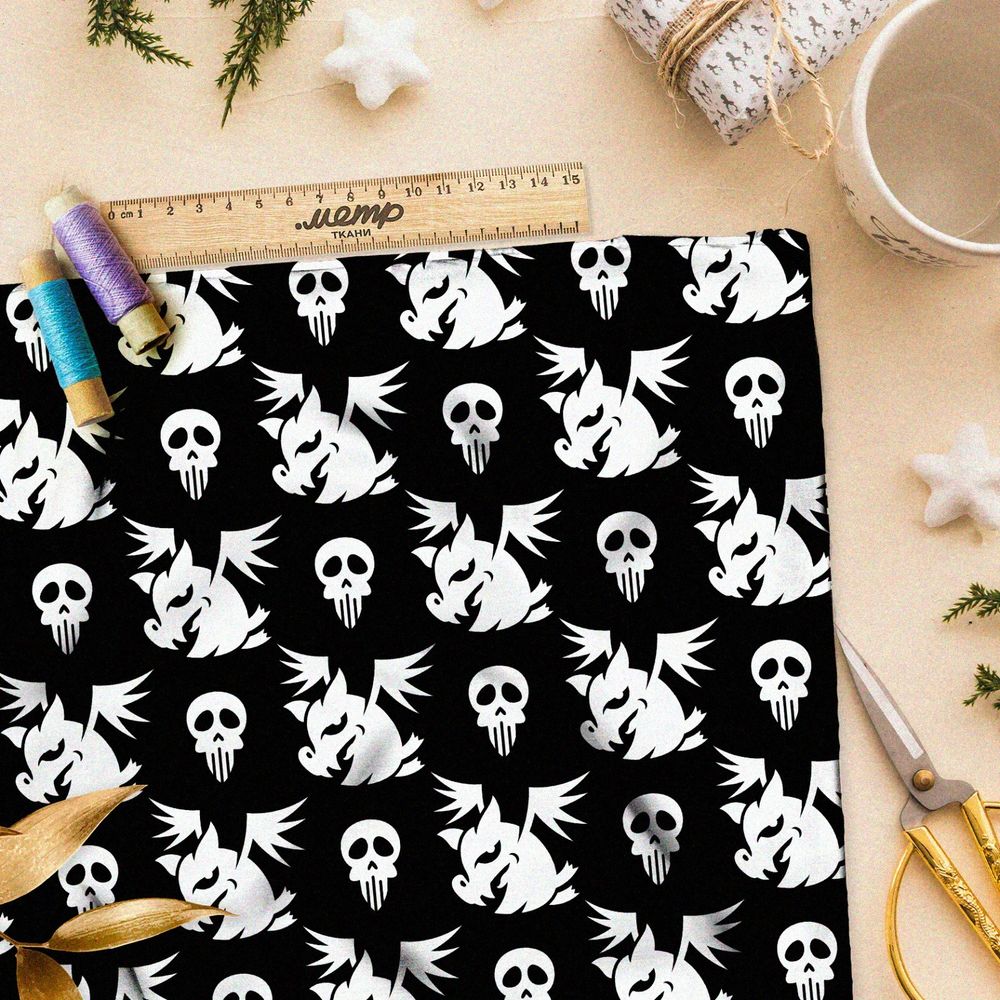 Ткань шелк Армани недовольные драконы и черепа на чёрном фоне