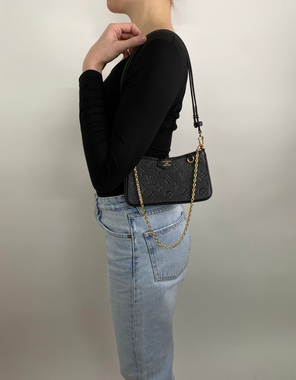Сумка Louis Vuitton Easy Pouch