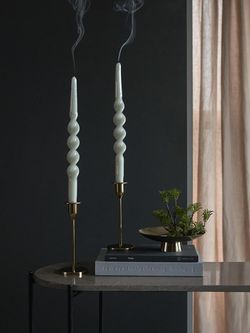 Набор из двух свечей светло-серого цвета из коллекции Essential, 35 см