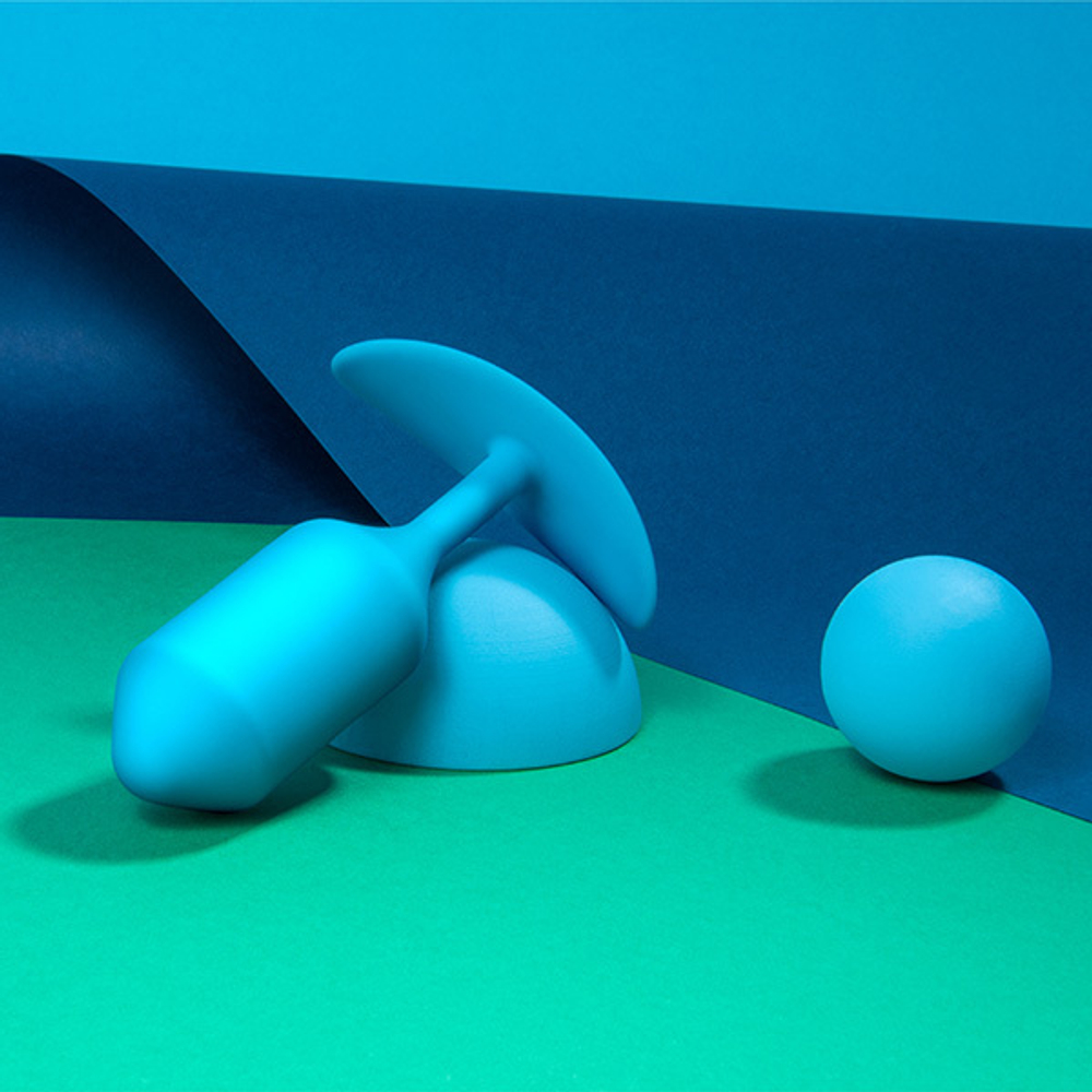 Голубая анальная пробка для ношения 12,7см b-Vibe Snug Plug 3 BV-009-TL