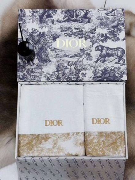 Набор полотенец Dior 2 шт.