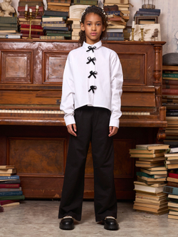 Рубашка для девочки белая с бантиками на планке укороченная