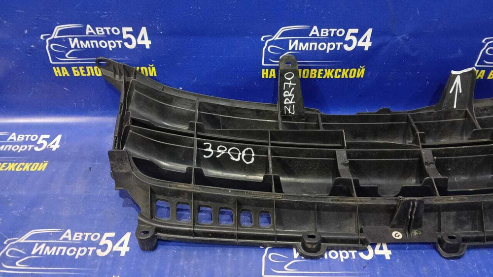 Решетка радиатора TOYOTA NOAH 2007-2010