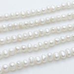 Жемчуг, размер около 3,8-4*4,5-5,5 мм, цена за 46-47 шт (1/2 нити)