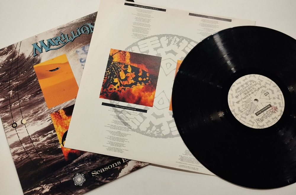 Винтажная виниловая пластинка LP Marillion Seasons End (Italy 1989)