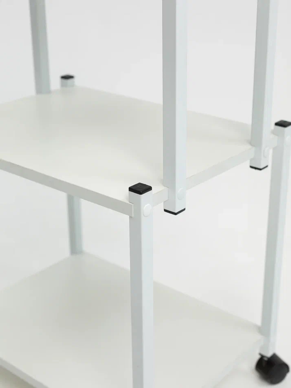 Тележка косметологическая Пирамида на колесиках