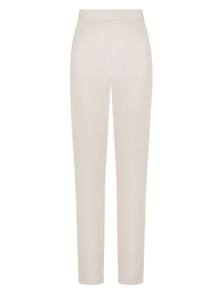 Зауженные брюки прямого кроя