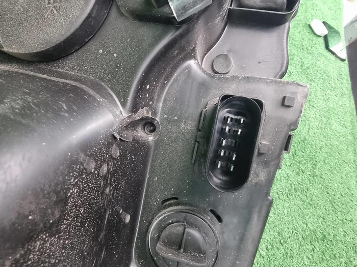 Фара левая Ford Transit 7 (2014-2019) галоген