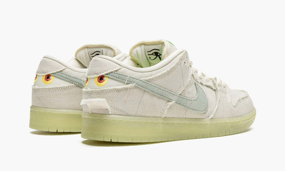 Nike SB Dunk Low "Mummy"