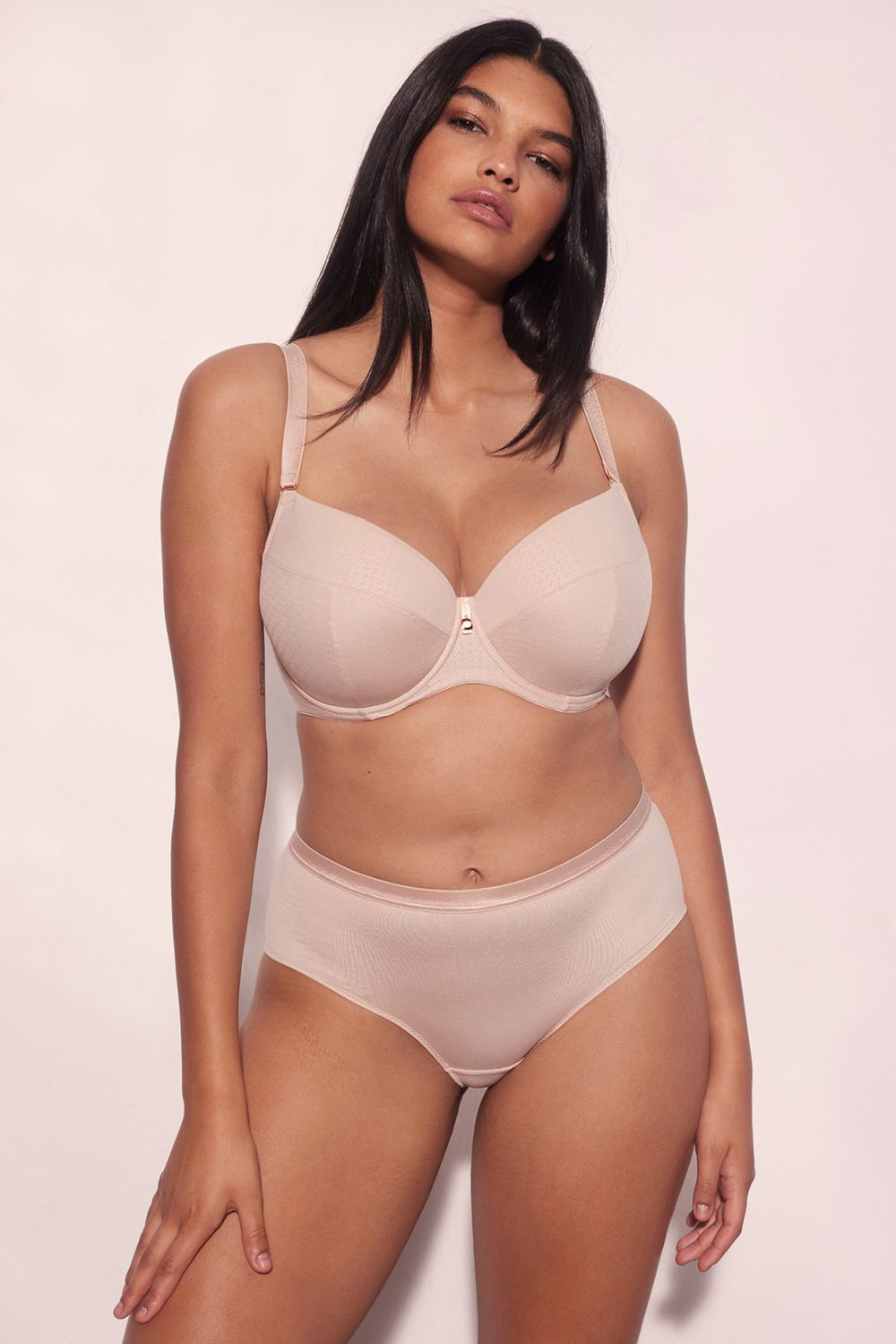 Телесный бюстгальтер Diamante на косточках (Размер: 85B) (Цвет: телесный)