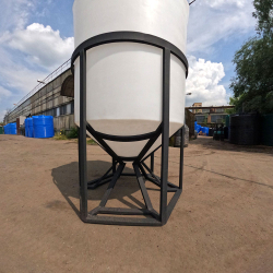 Ёмкость с лопастной мешалкой Полимер-Групп K 200 л. конусная (720x720x1452см;) - арт.559206
