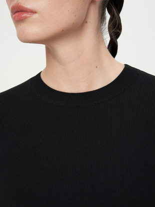 Топ с длинным рукавом