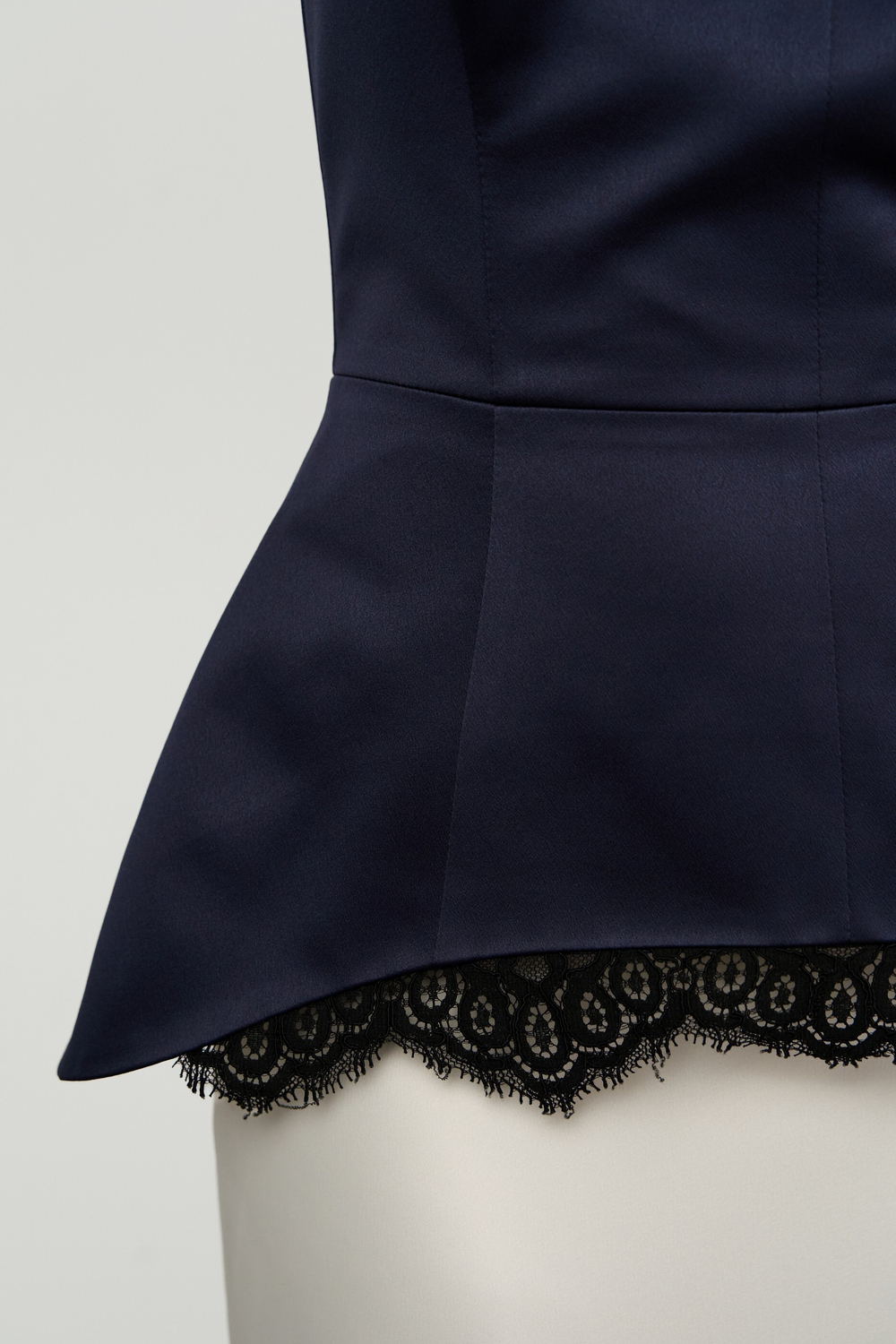 Топ-баска фигурный