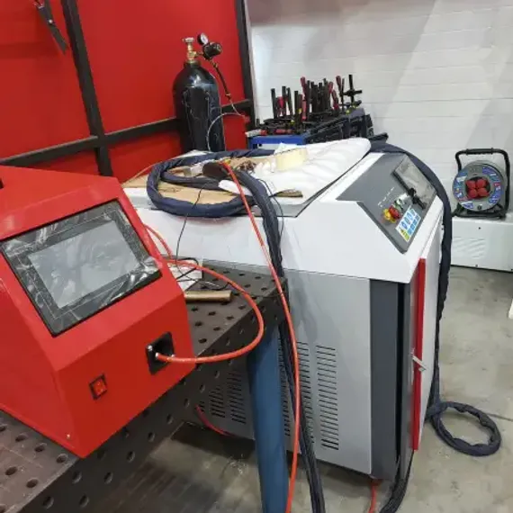 Аппарат ручной лазерной сварки HGTECH SMART HW-1500