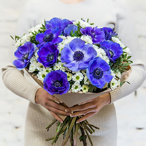 Купить Букет с анемонами "Синяя птица"