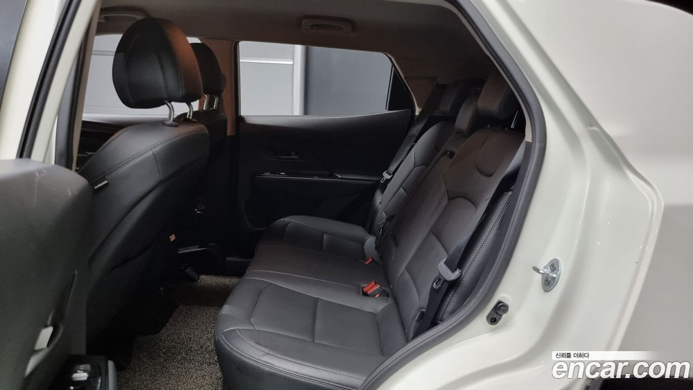 KG Mobility (Ssangyong) Beautiful Korando Бензин 1.5 4WD C5 (11.2019)