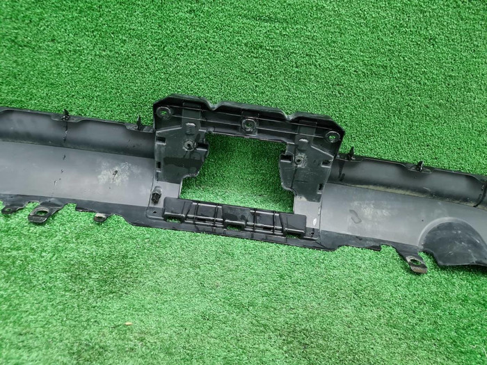 Юбка заднего бампера Toyota Land Cruiser 300 21-нв