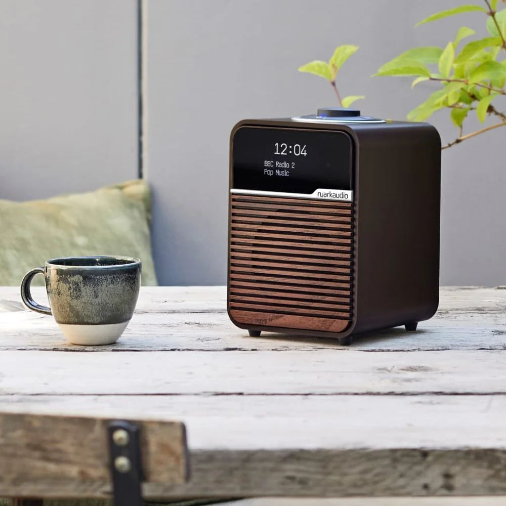 Компактное радио Ruark R1 Mk4 Light Cream