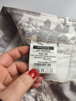 Шорты Incity светлые с принтом 42 размер