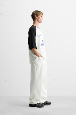 ZARA ФУТБОЛКА В СТИЛЕ КОЛОР-БЛОК С НАДПИСЬЮ, БЕЛЫЙ/ЧЕРНЫЙ