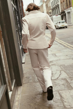 ZARA БРЮКИ BOOTCUT С ОТДЕЛОЧНОЙ СТРОЧКОЙ, ЭКРЮ