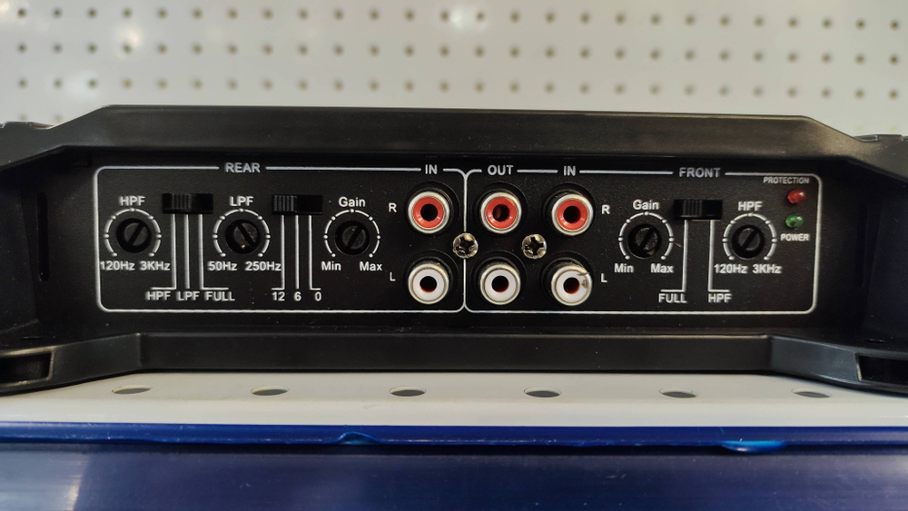 BOS-MIN GSF-51.4 3500 W / Усилитель звука GSF-51.4 3500 W (4 канала) (д34ш24в6)вес 1,945