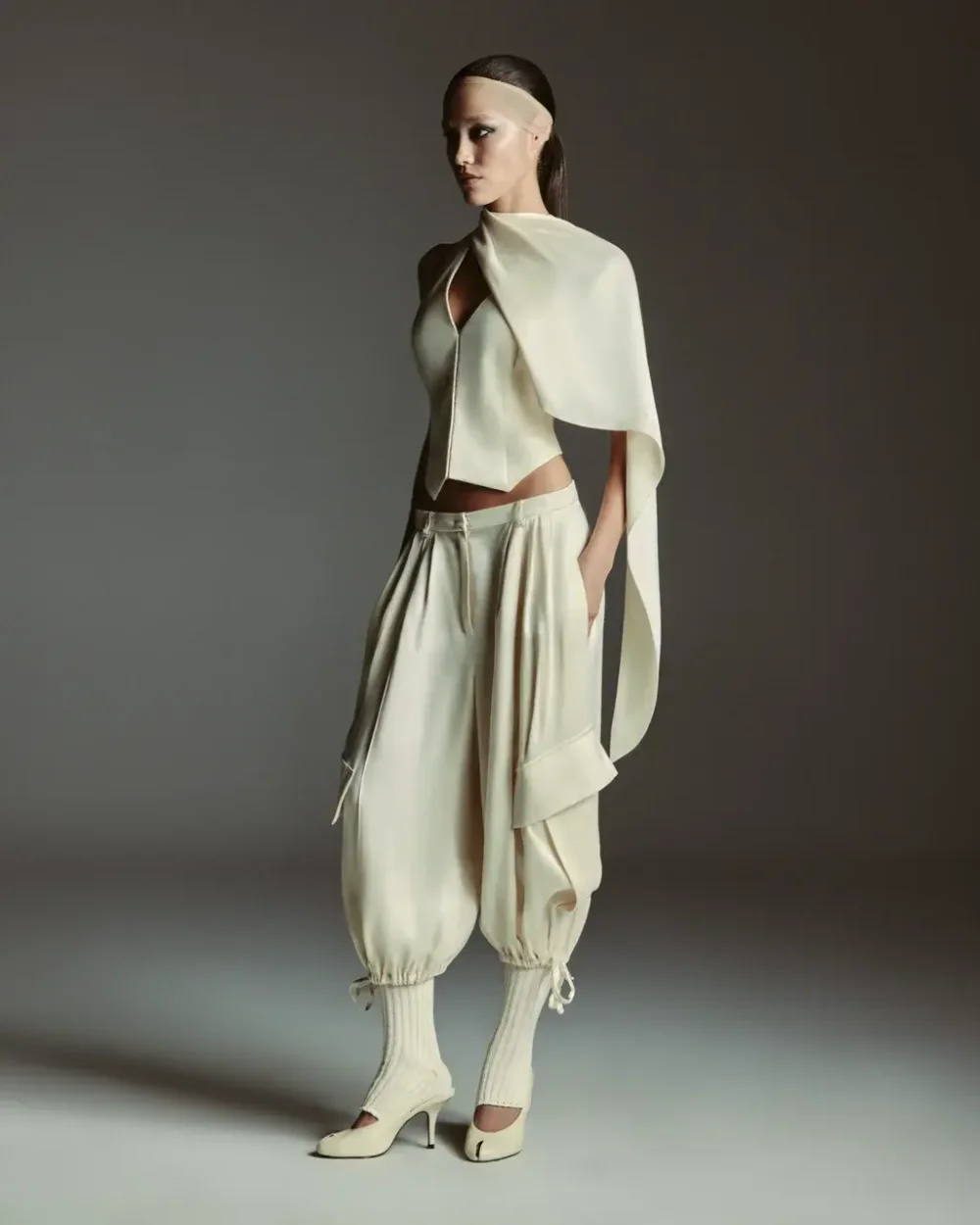 Жилет жемчужный