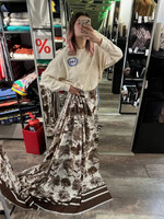 Вискоза Dior молочная с шоколадным дизайнерским принтом