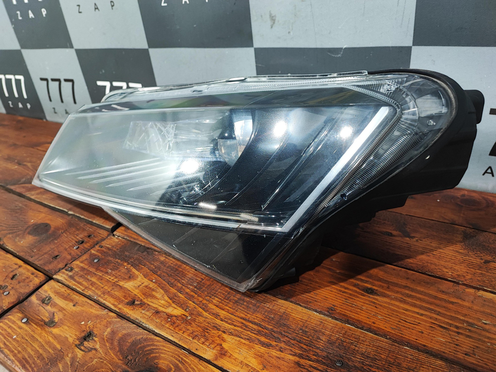 Фара левая ксенон Skoda Superb 3 15-19 Б/У Оригинал 3V1941015A