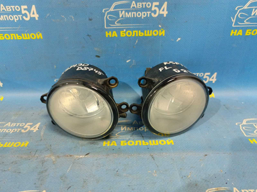 Туманка правая TOYOTA VITZ 2010-2014