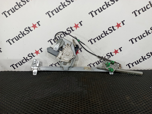 Стеклоподъемник правый 2018г.