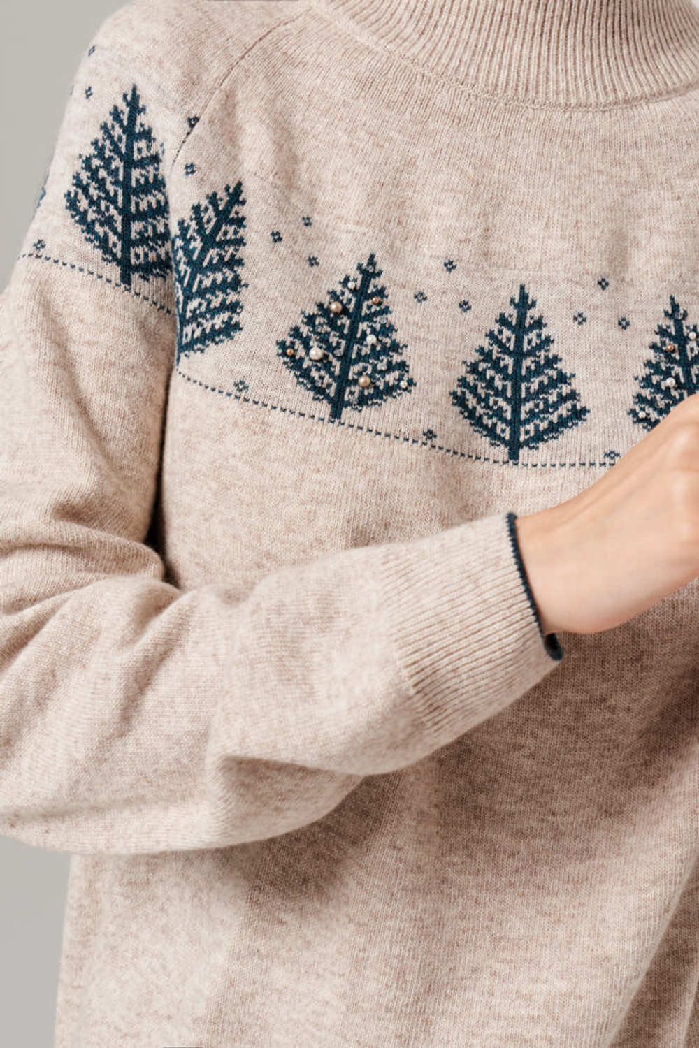 23172 Свитер женский (серо-бежевый меланж)