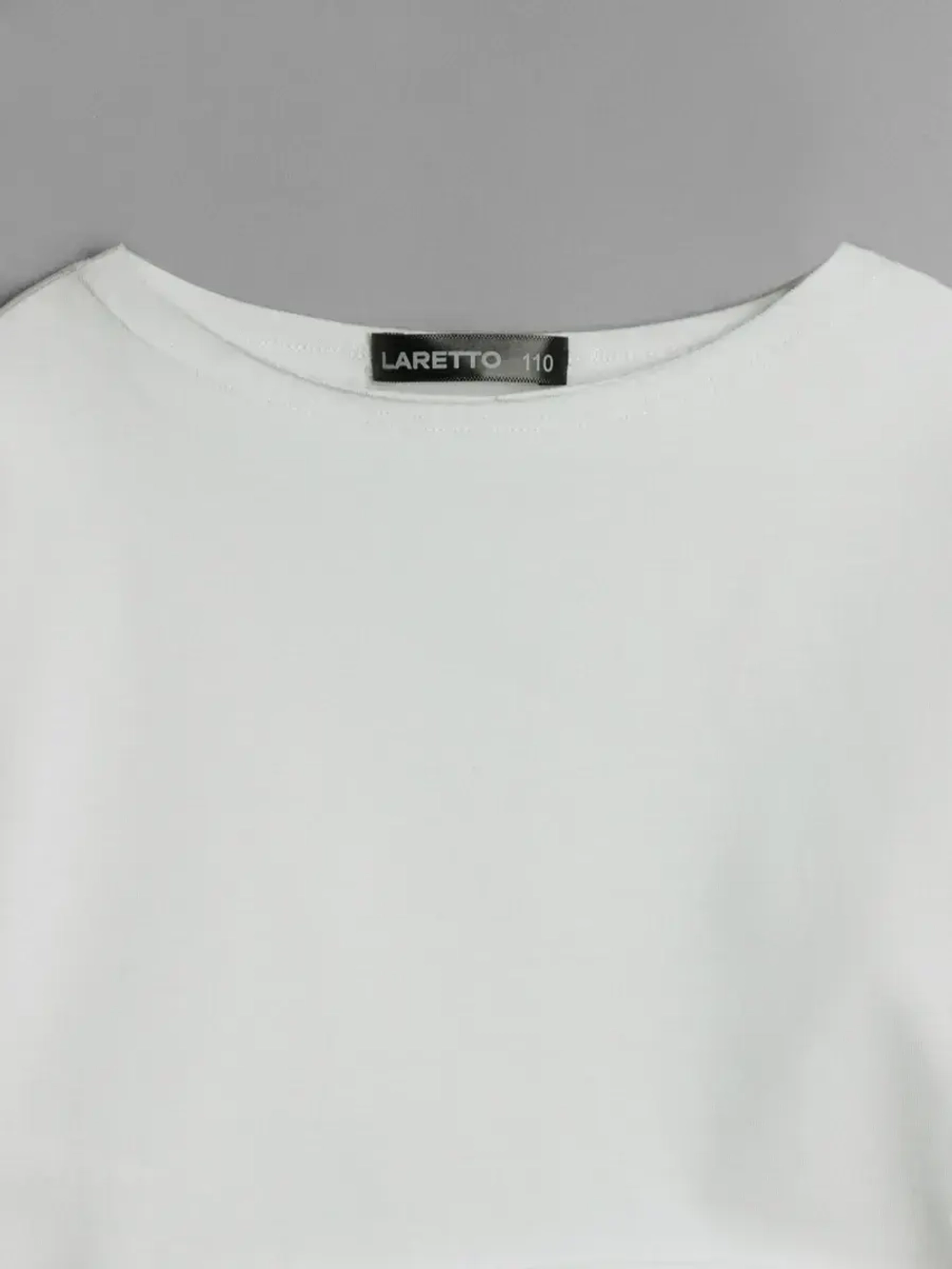 Лонгслив для девочки в школу ,молочный