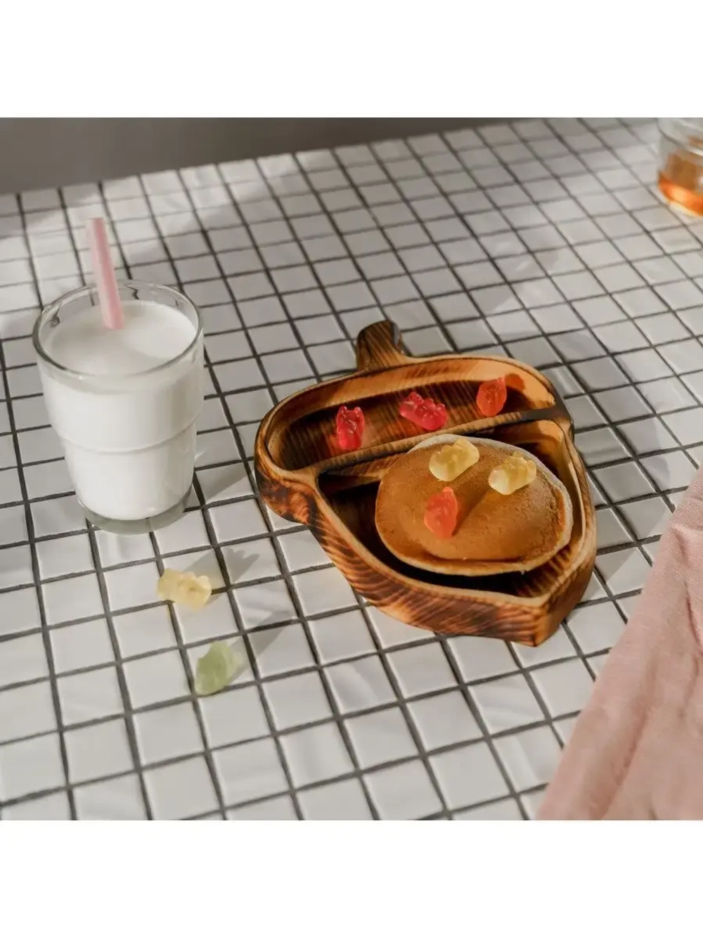 Деревянная менажница "Жёлудь" из кедра