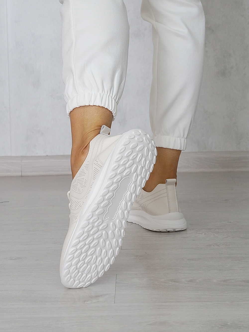 Кроссовки женские летние натуральная кожа