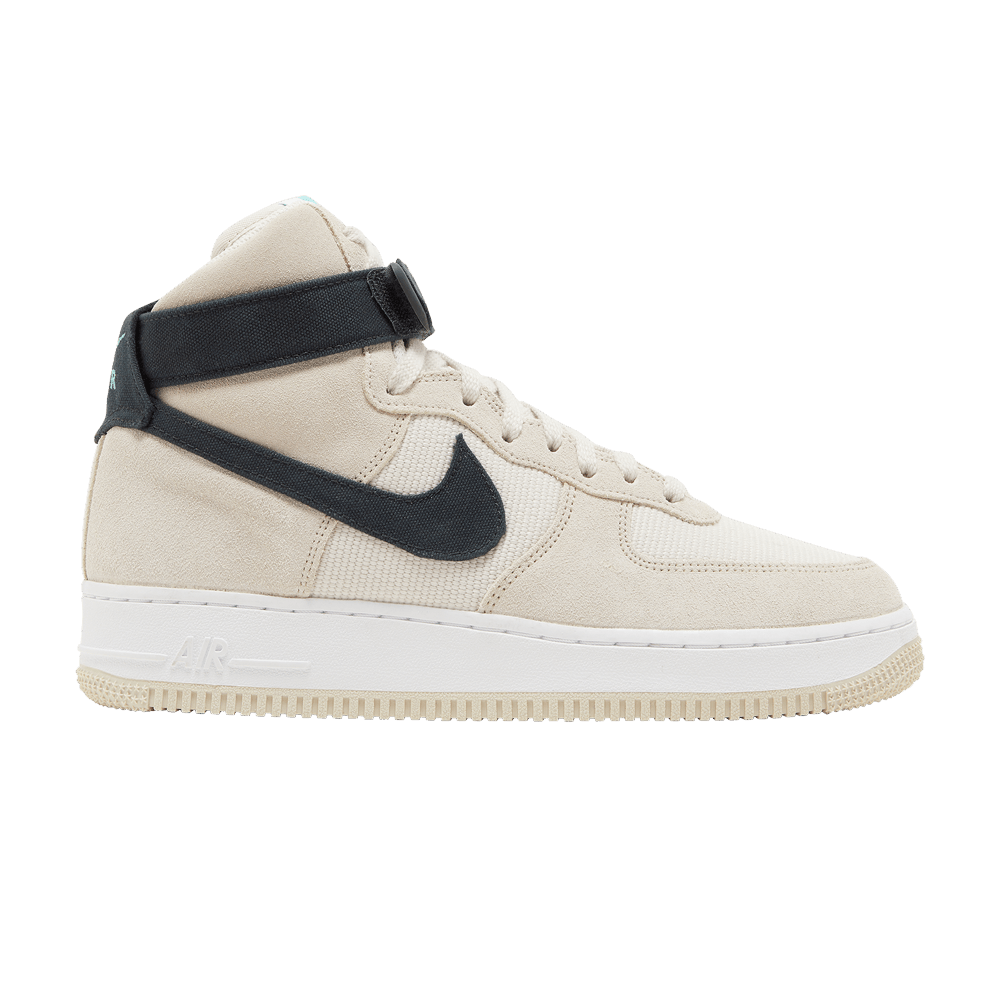 Кроссовки Nike Air Force 1 07 Lx