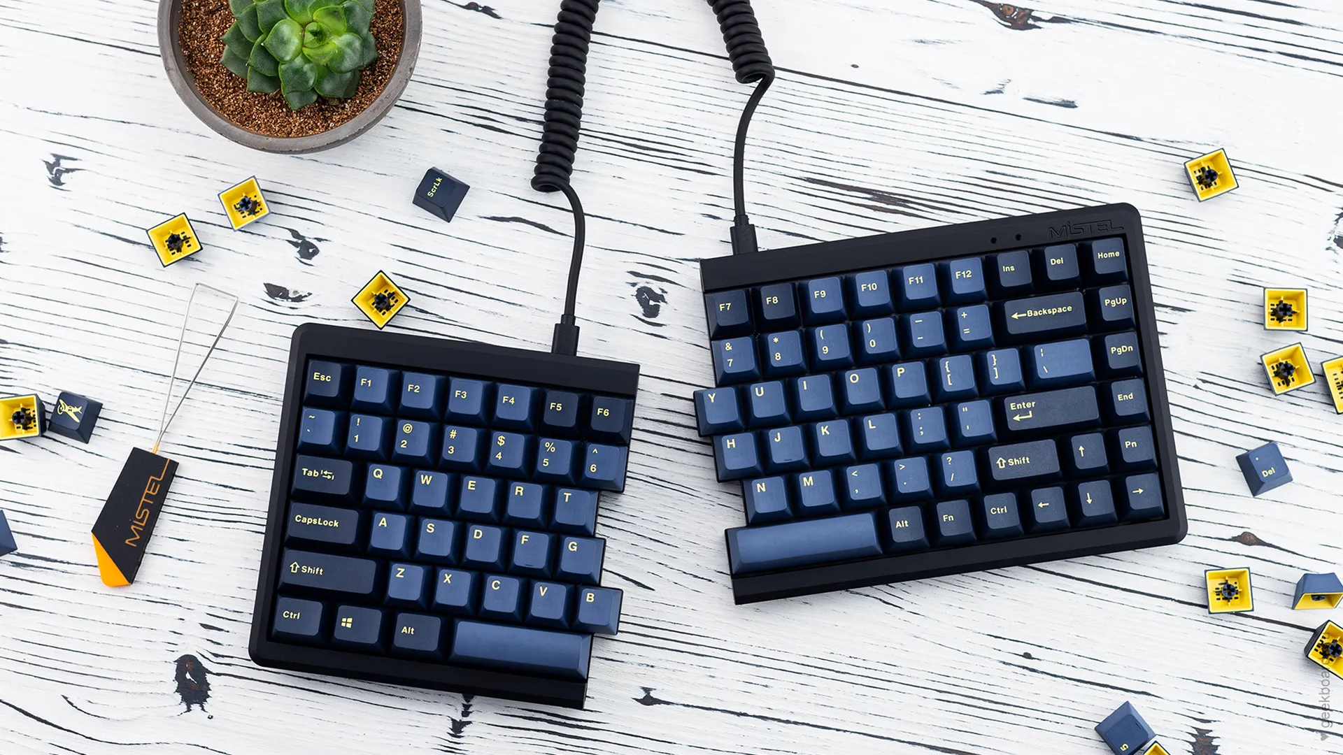 Vortex Core RGB — купить на сайте профессиональных клавиатур Geekboards