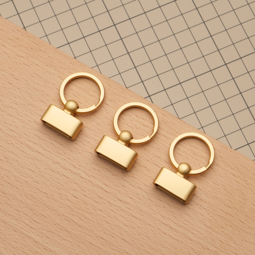 Основа для брелка, цвет золотой сатин