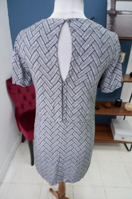 Блузка-туника  H&M с узором 40 размер