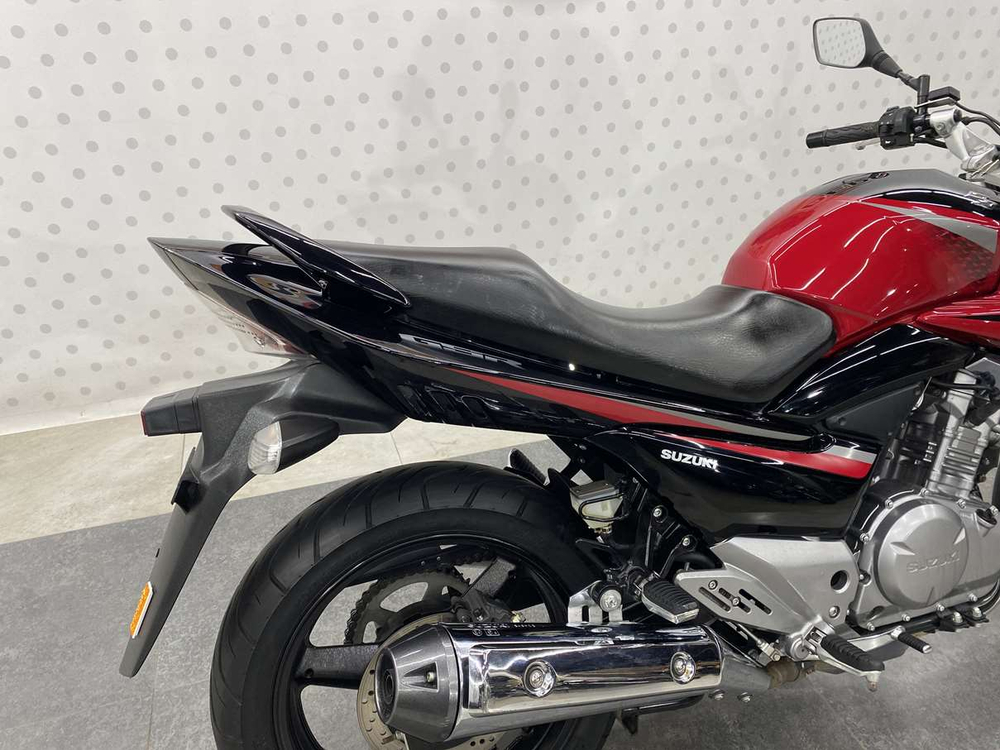 Suzuki GSR250 2015