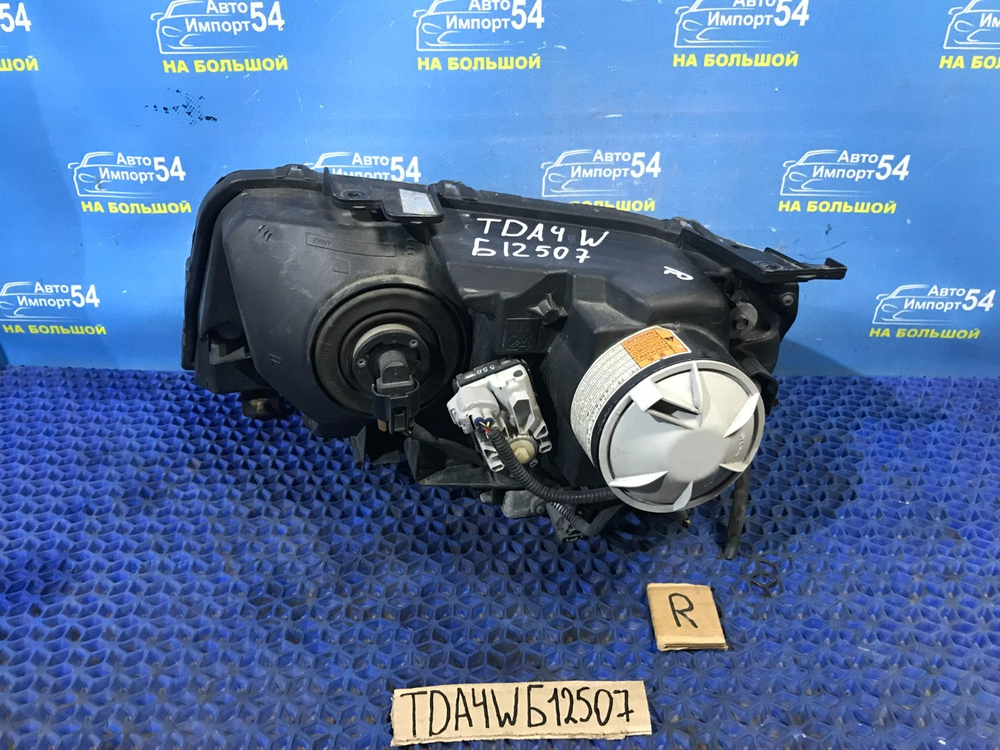 Фара передняя правая SUZUKI ESCUDO 2012-2017