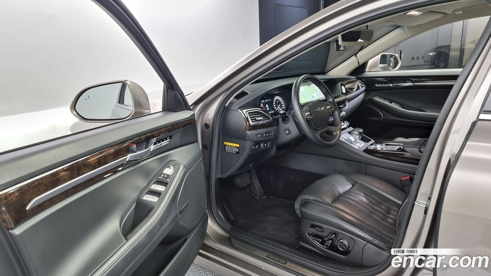Genesis G90 3.8 (04.2020)