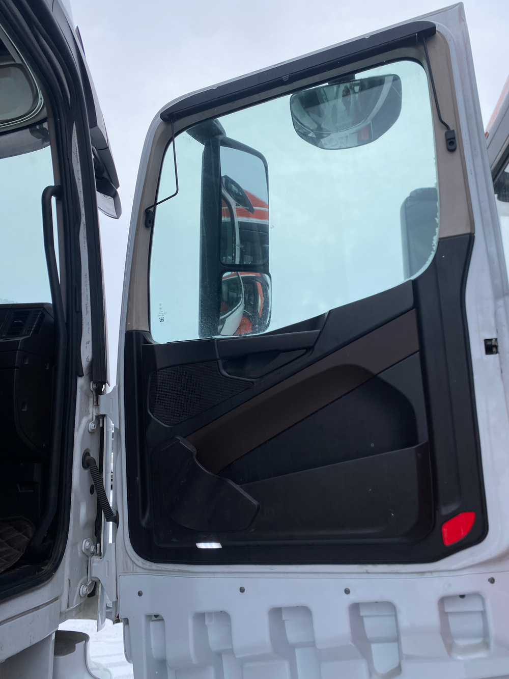 КамАЗ 54901 4x2 Седельный тягач 54901-004-94 (Дизельный, 12,0 л, 450 л.с., МТ)