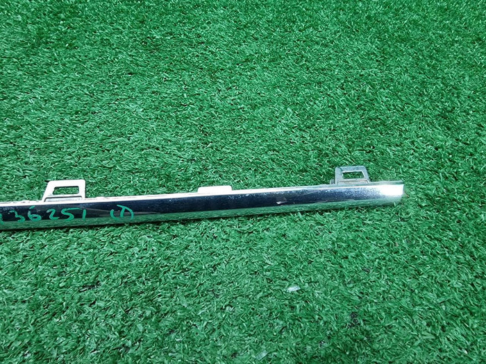 Молдинг перед. бампера Mercedes GLE V167 18-24 AMG